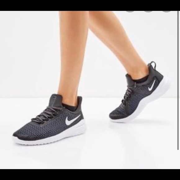 Nike Renew Rival Black / White AA7411-001 Women - Picture 9 of 10